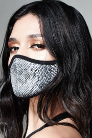 DUST FASHION FACEMASK_BLACK AND WHITE SNAKE PRINT